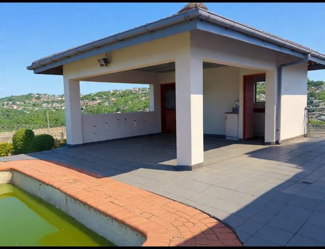 6 BEDROOM HOUSE FOR SALE IN MALVERN